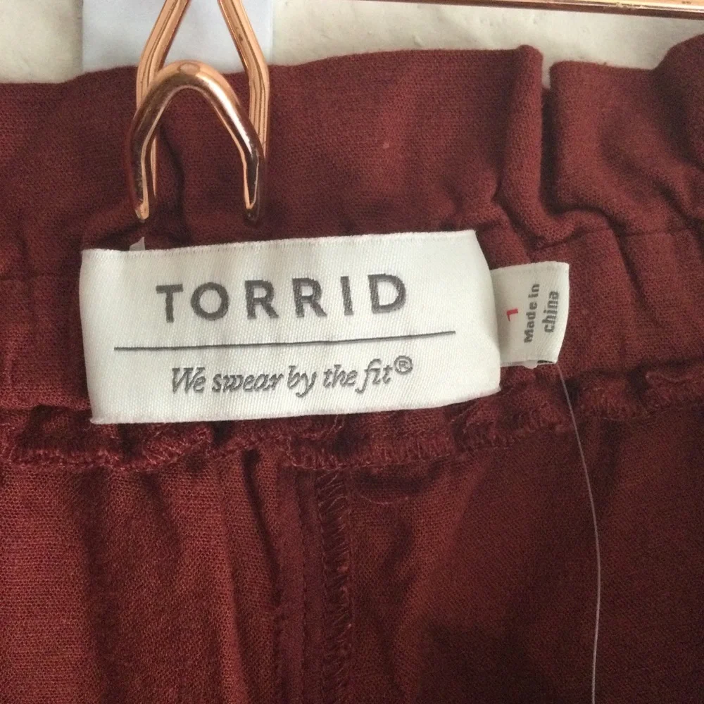 TORRID NWT DRAWSTRING PAPERBAG WAIST MID SHORT LINEN Sz 1X 14-16